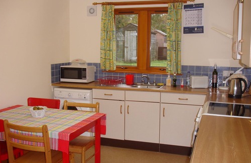 Boat of Garten Cottage | Peaceful home with open views in Cairngorm National Park, Scottish Highlands