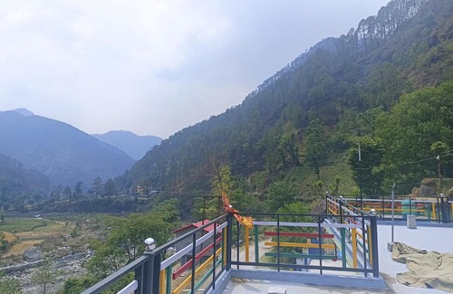 Uttarkashi Bed & Breakfast | Peaceful homestay