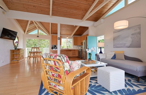 Kehena Villa | Peaceful Kehena Beach Treehouse Villa w/Star Deck