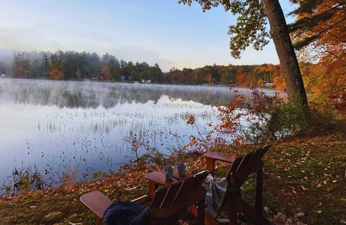 Mirror Lake House | Peaceful Lakefront 2-bedroom Home For Beautiful and Relaxing Getaway