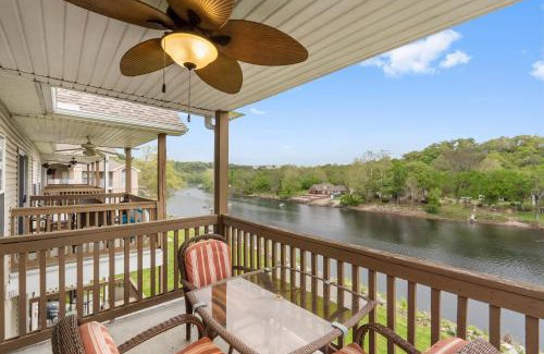 Branson House | Peaceful Lakeview Escape - For 6