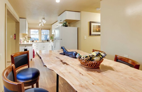 Marshall House | Peaceful Mars Hill Home w/Porch & Mountain Views