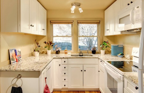 Marshall House | Peaceful Mars Hill Home w/Porch & Mountain Views