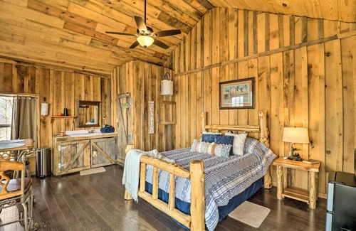 Mountain View Apartment | Peaceful Mountain Air Getaway with Fire Pit!