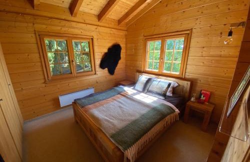 Chamoson Ski Chalet | Peaceful Mountain Chalet for 4, with Garden, Games & BBQ