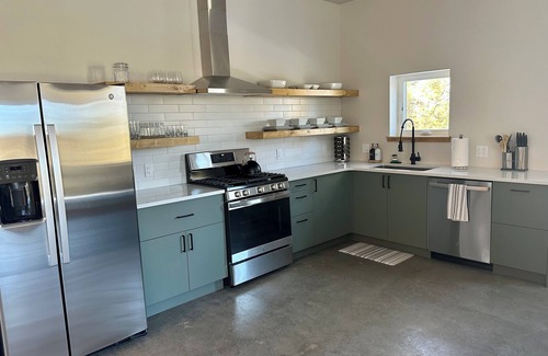 Hartsel House | Peaceful Mountain Getaway - The Blue Hideaway
