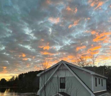 Nobleboro House | Peaceful Oasis by the Great Salt Bay 3BR 2Ba