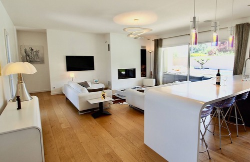 Leognan House | Peaceful Oasis in the countryside of Léognan