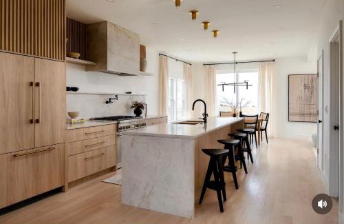 Cataumet Villa | Peaceful Oceanfront Villa in Bourne, Massachusetts