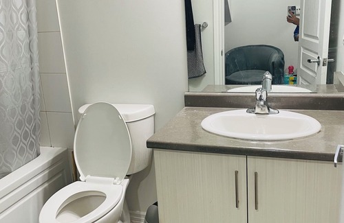 Long Branch Apartment | Peaceful- One Bed Separate Unit (Lakeshore Etobicoke)