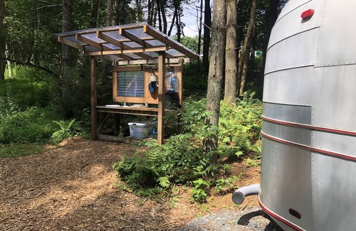 Bamboo House | Peaceful Outdoor Living near the Blue Ridge Parkway and 5 min to Boone!