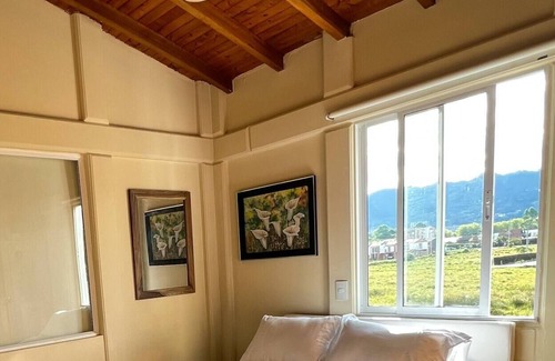 La Ceja House | Peaceful Palace