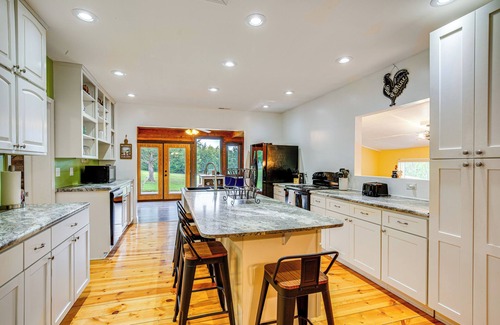 Grantville House | Peaceful Perry Home w/Patio - Pets Welcome!