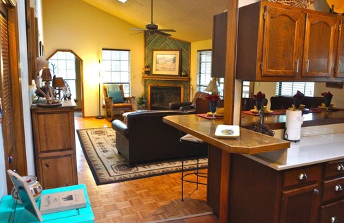 Ruidoso Cabin | Peaceful Pines Cabin | 2 Bedroom 2 Bathroom