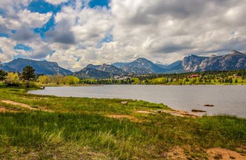 Estes Park Apartment | Peaceful Pines in the Rockies
