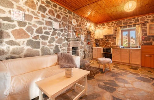 Kontos House | Peaceful place is located in one of the most beautiful and quiet