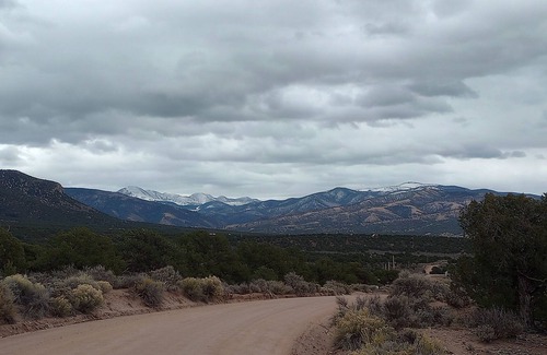 Fort Garland House | Peaceful Place with Majestic Mountains. Bright Stars. Warm days Cold Night