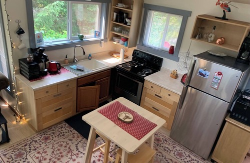 Ketchikan House | Peaceful & Private House w/cozy loft, close to beach w/self checkin 🌲