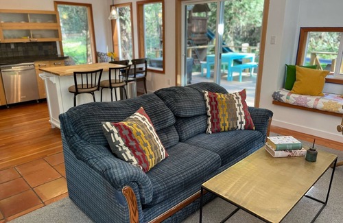 Point Roberts House | Peaceful Private Home/Duplex on Lily Point Trail