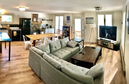 Sunapee Cottage | Peaceful, quiet lakeside cottage in Sunapee, 12 minutes from the skiing.