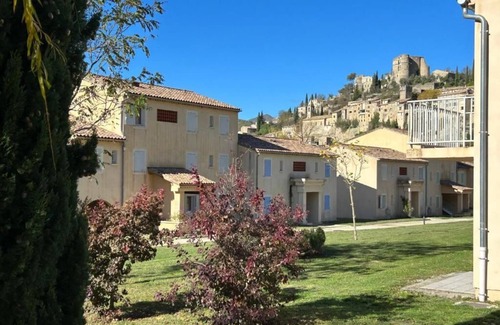 Montbrun-les-Bains Apartment | Peaceful Retreat with Mountain Views! Kitchen, Outdoor Pool, Pets Allowed