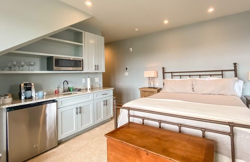 Oriental Hotel | Peaceful Retreat in Coastal NC - River Dunes
