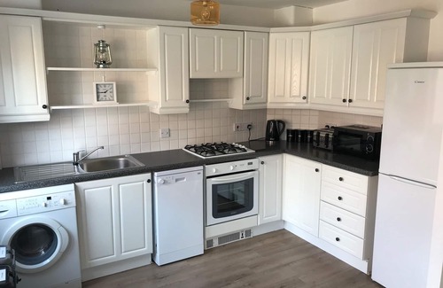 Eastbourne House | Peaceful Retreat, Sovereign Harbour, Eastbourne - FREE WELCOME PACK