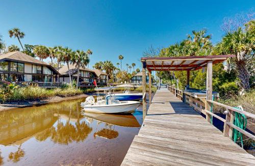 Crystal River Apartment | Peaceful River Bungalow