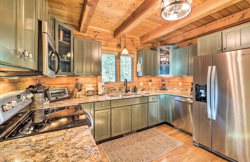 Banner Elk Cabin | Peaceful 'Rocky Creek Cabin' w/Hot Tub & Views!