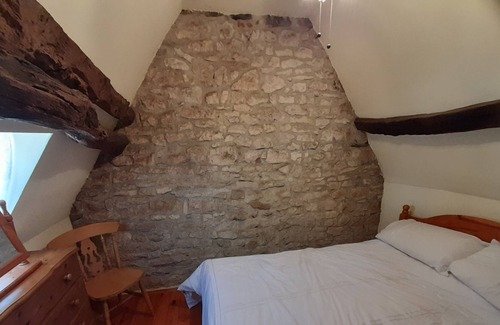 Esclauzels Cottage | Peaceful rural stone cottage near St.Cirq Lapopie