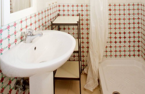 Levanto House | Peaceful rustic home with scenic sea views on the hills of Levanto! Villa Alyssa