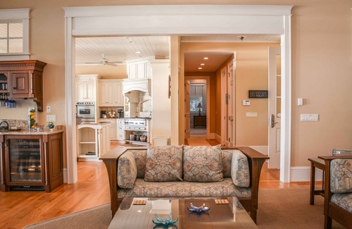Naples Cottage | Peaceful Sanctuary: “The Definition of Lakefront Luxury”