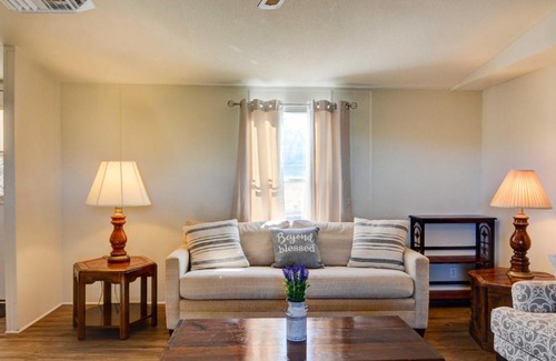 Sandia Park House | Peaceful Sandia Park Retreat with Deck and Views!