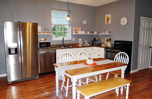 Harrison Cottage | Peaceful. Scenic. Away from it All.