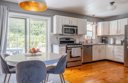 Olivebridge House | Peaceful, Secluded Olivebridge Cottage. Huge Garden with Fire Pit. Pet Friendly