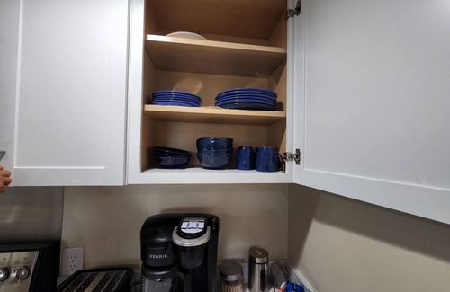 Highline House | Peaceful South Seattle Spacious 3 bedroom Downstairs Unit