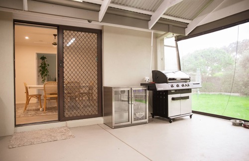 Clifton Springs House | Peaceful, spacious home in the heart of Clifton Springs, Bellarine Peninsula.