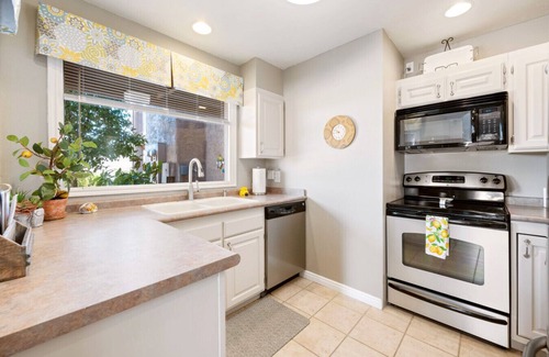 St. George Condo | Peaceful Sports Village Retreat | Beautiful Mountain Views, Pools & Patio