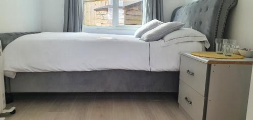 Trowle Common Apartment | Peaceful time