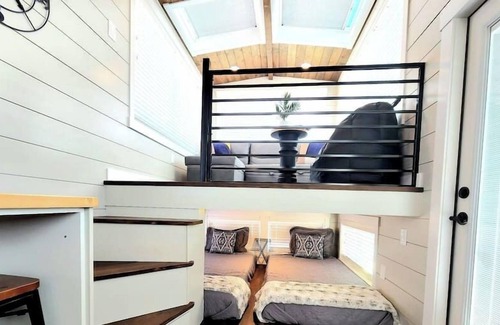 Apple Valley Apartment | Peaceful Tiny Home with private deck-fire pit-bbq