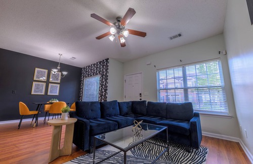 Cliftondale House | Peaceful townhome in vibrant Atlanta - 20 Minutes from Downtown