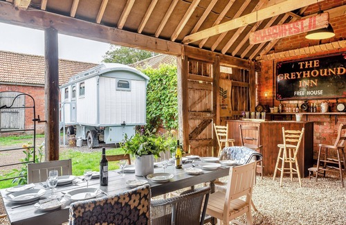 Grimsby Cottage | Peaceful Travelers Rest - UK44790