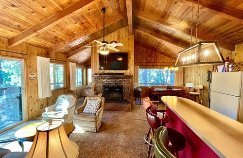 Running Springs Cabin | 🏔 Peaceful Treehouse Cabin in Running Springs, CA ⛄️