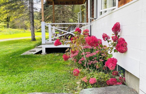 Moretown House | Peaceful Vermont Mountain Retreat on 10 Beautiful Acres