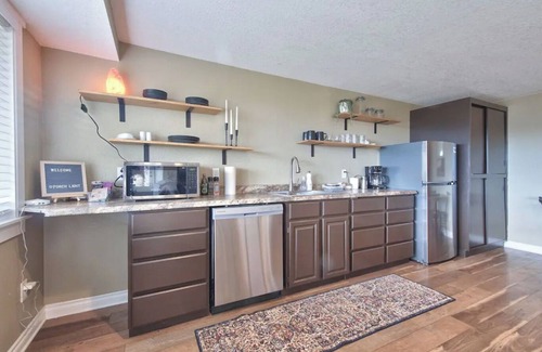 Hillsboro Apartment | Peaceful Views in Wine Country