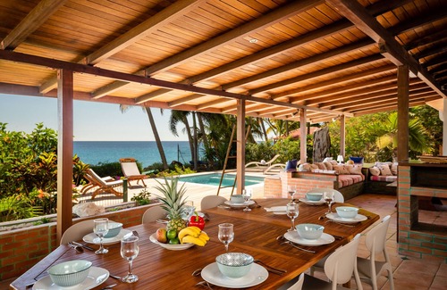 Tartane House | Peaceful villa on the beach - Little Beach House
