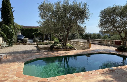 Mouans-Sartoux Villa | Peaceful w Amazing Views, Aircon & Heated Salt Water Pool nr Valbonne & Mougins