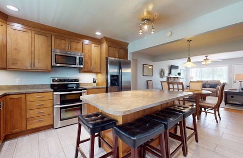 Dandridge House | Peaceful waterfront home w/free attraction tickets, Private Dock, grill, patio