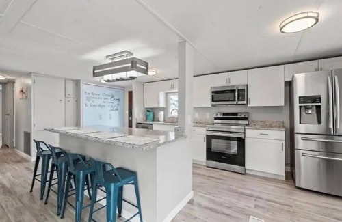Weeki Wachee Gardens House | Peaceful Weeki Wachee Waterfront Home, Clear Kayakn