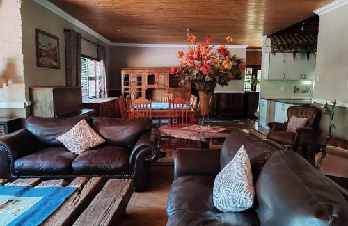 Meyerton House | Peaceful Willows